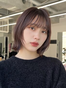 アビーツー(ABBEY2) 外巻きボブ切りっぱなしボブレイヤーボブくびれボブタッセルボブ