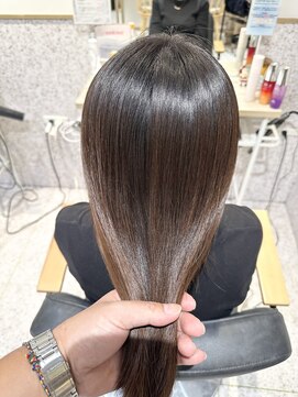 ゼストソエル(ZEST soell) 立川／艶髪グレージュ／デザインカラー／縮毛矯正／ロングヘア