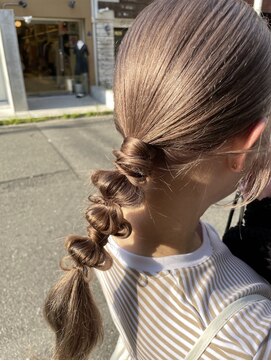 オアシスアヴェダ(OASIS AVEDA) ハイトーンカラー/ミルクティーベージュ/ヘアアレンジ