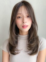 アグノス 青山(Agnos)&nbsp;大人ガーリー似合わせミディアムレイヤーカットダークアッシュ