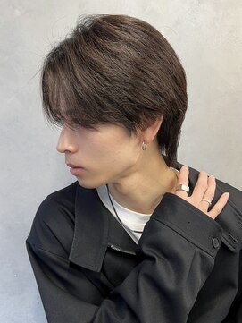 アイユー(ii+U) ナチュラルセンターパート／ミディアム