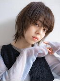 お洒落女子くすみグレージュとマッシュウルフヘア◎