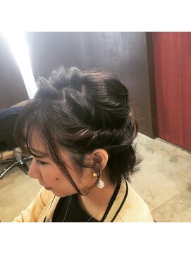 リップス ヘアー(Lips hair) 御呼ばれアレンジヘア♪