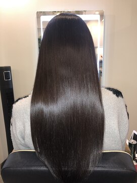 アールサロン アオヤマ(Rr SALON AOYAMA) プラチナミネコラストレート