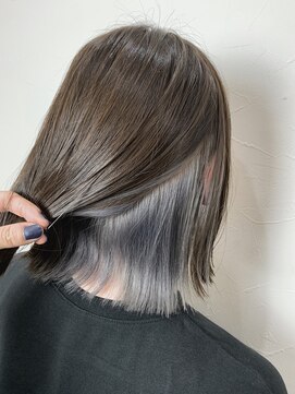 キャラ 池袋本店(CHARA) シルバーチャリオッツインナーカラー☆外ハネボブ【大村】＊