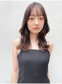 韓国風ひし型ミディアムレイヤーカット