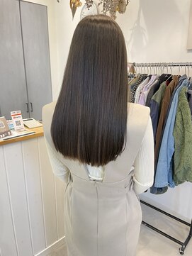 ジジ チーク 栃木(Gigi cheek) 透け感◎オリーブブラウン♪髪質再生トリートメント