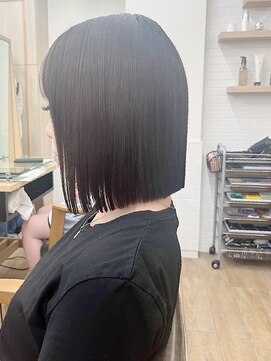 ネオリーブ クーロ(Neolive curro) 小顔ボブ×美髪[ぱつっとボブ/縮毛矯正/横浜韓国]