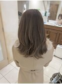 くすみグレージュ /くびれヘア