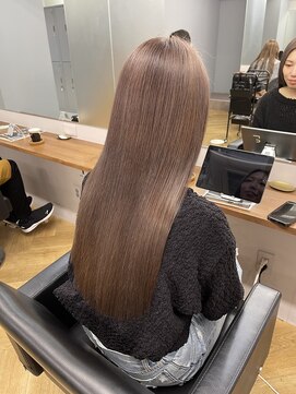 シカ 神戸三宮元町店(Cica) 髪質改善 艶髪 元町 三宮美容室 UPTOGLOSS ベージュ 神戸 美髪
