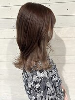 ルノン(LUNON)&nbsp;インナーカラー/シルバーベージュ/くびれヘア/レイヤーカット