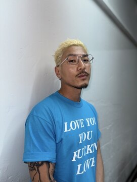 メリケンバーバーショップ フクオカ(MERICAN BARBERSHOP FUK) ブリーチイージーパンク