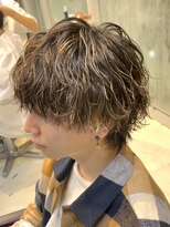 フィフスパーク(fifth PARK)&nbsp;渋谷緩め波巻きスパイラルパーマメンズハイライトカラー刈り上げ