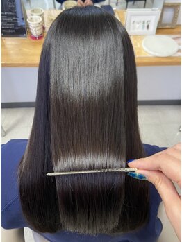 《新倉敷駅/徒歩5分》ダメージが気になる髪も、毛先まで潤った艶美髪へ◇駅近で通いやすいのも嬉しい◎