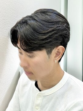 ビッケメンズヘア(Vicke Men's hair) フェザーパーマセンターパートダウンパーマニュアンスパーマ韓国