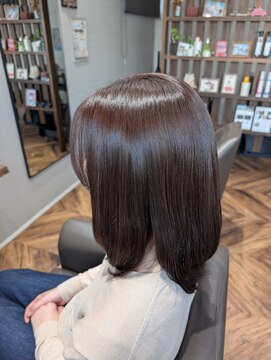 リノ(Lino) ミディアムヘア