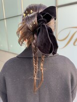 ティエラ 原宿 表参道(Tierra)&nbsp;〈Tierra毛利仁美〉ベロアリボンアレンジ