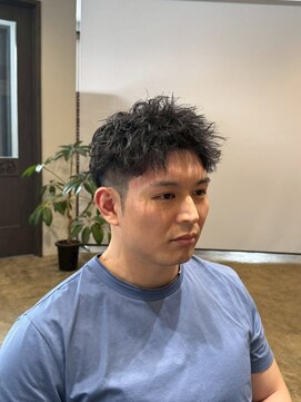 ジェットブラックキューサンロク(JET BLACK 936) 楽に決まるショートツイストスパイラル