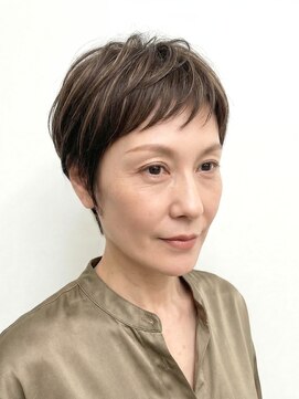シオミエイチ 垂水(shiomi H) 【マイナス5歳見え】ふんわりベリーショート
