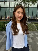 スタイリスト【kaho】紹介・・一人ひとりのペースに合わせて向き合う、丁寧なカウンセリングを心がけます