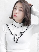 ルティア(Lutia)&nbsp;センターパートゆるふわ 大人可愛い ！