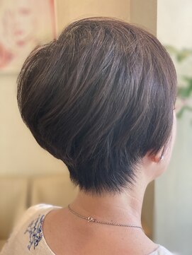 エイチ エアー ダヴ H air DAV調布北口 シルエットで魅せるショートスタイル