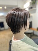 大人可愛い透明感白髪染めダークアッシュハンサムショート代官山