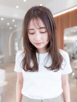 メゾンバイハバナ(maison by HAVANA)&nbsp;20代30代大人かわいい斜めバングデザインカラーシルキーベージュ