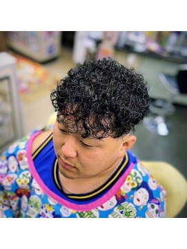 バーバーショップイシカワ(BARBER SHOP イシカワ) スパイラルパーマスキンフェードスタイル