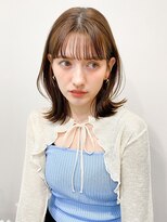 レイヤーカットシースルーバング大人ボブふんわりミディアム