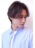 メンズ波巻きセンターパート韓国風黒髪ツーブロックマッシュ