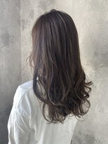 アトリエナガノ(atelier nagano) ニュアンスカラー/センターパート/ツヤ髪スタイル/ブルージュ