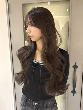 ネオリーブ チロル 横浜西口店(Neolive CiroL.) 韓国レイヤー丸顔に合う顔周りカット美髪カラー【横浜】