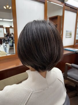 トップヘアー 本店(TOP HAIR) 丸みショート