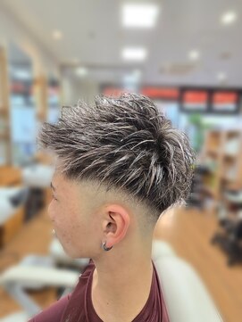 ベンケイ(HAIR AVENUE benkei) ホワイトメッシュジェット×スキンフェード