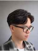 【艶感と束感で立体感のあるフェザーパーマ】