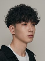 バイフィフス 原宿/表参道(by fifth)&nbsp;原宿スパイラルパーマゆるめスペインカール刈り上げマッシュ