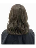 エレノア 自由が丘ANNEX(Eleanor)&nbsp;大人女性のオリーブベージュカラー【坂本】30,40,50代～