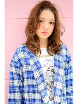 ナイン 麻布十番(NINE) NINE azabu 無造作ウェーブ