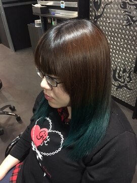 ゾーマ(ZOUMA) 毛先濃いグリーン！　ＴＲＩＣＫＳＴＹＬＥ☆