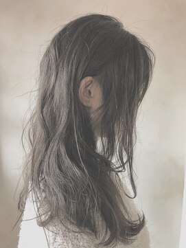 ラフィス ヘアー ルーム 難波本店(La fith hair room) 【La fith】 グレイアッシュ×ほつれロングスタイル