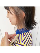 シー 岡崎(,SHE) コントラストインナーでバイカラー