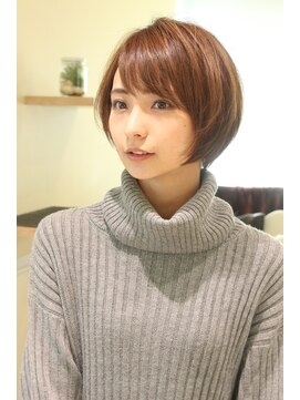 レウナ 外苑前(Reuna) 20代30代40代大人可愛いひし形ショートボブ　ミニボブ