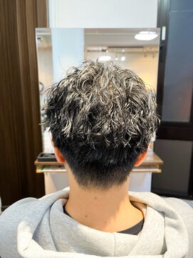 アトリエアルシュ(atelier ARCHE) メンズゆるふわツイストスパイラルパーマ