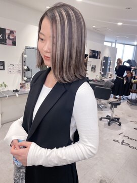 キング 枚方店(K!ng) 【枚方、高槻】ホワイトハイライト