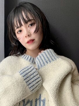 メイカ(MEIKA) 【 ミディアムボブ × レイヤー × アッシュブラウン 】浅野美紀