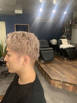 フラット(flat) ハイトーンショート