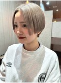韓流　金髪ショート　ブリーチ　淡色カラー　ショート　春カラー