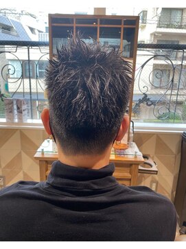 リボーン ビューティー リゾート 松戸店(re-born Beauty Resort) カルマパーマアッシュブラックダークアッシュベリーショート