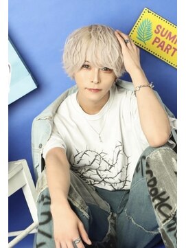 スパイア(SPIRE) マッシュウルフxホワイトブロンドxゆるウェーブmix